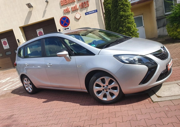 Opel Zafira cena 39900 przebieg: 120000, rok produkcji 2013 z Grójec małe 781